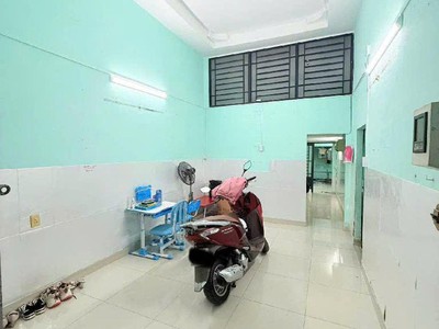 Giảm sốc 700tr  nhà c4 59m2   nguyễn thị huê hm 1