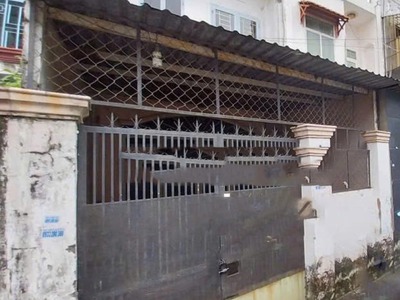 Nhà mt 2 tầng hxt 65m2, vuông   thới an 6 q12 0