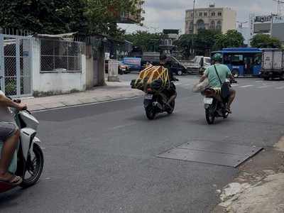 Mặt tiền kinh doanh  góc vàng phạm văn đồng 2