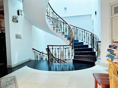 Bán Biệt THỰ 60 tỷ ,đệp nhất trần năox, quânk 2 2