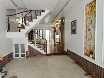 Cho thuê nhà khu phân lô Văn Cao, DT: 58m2, 4 p.ngủ. 2