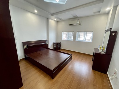 Cho thuê nhà khu phân lô Văn Cao, DT: 58m2, 4 p.ngủ. 6