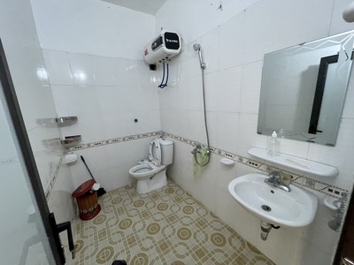 Cho thuê nhà khu phân lô Văn Cao, DT: 58m2, 4 p.ngủ. 1