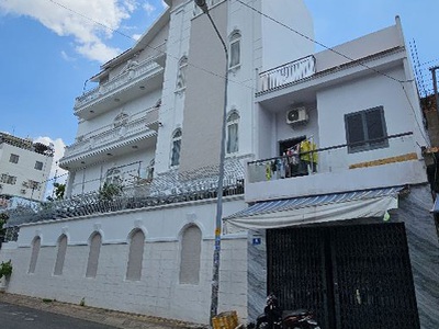 Bán nhà mặt tiền 1 lê lộ, phường phú thạnh, tân phú. dt 4,6 x 8, 1 trệt 1 lầu chỉ 5,1 tỷ 0