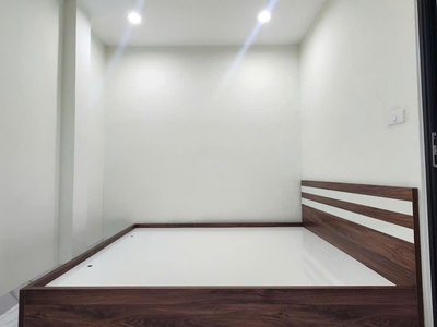 Tây hồ siêu phẩm 83m, 8 tầng, cầu thang máy xịn  12 phòng khép kín  dòng .tiền. 11 tỷ./1 năm 2
