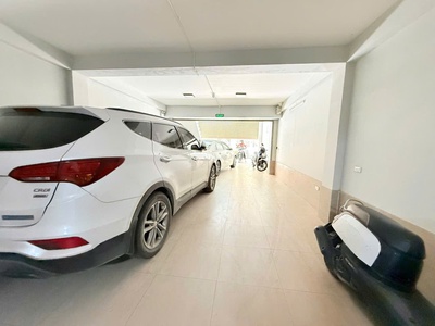 Bán tòa nhà hoàng văn thái- thanh xuân, 100 m2, 8 tầng, mt 5 m, giá 37tỷ. 0