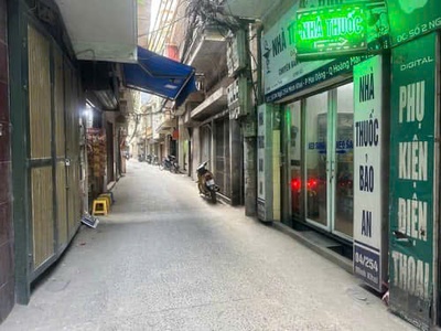 Bán nhà chi đông mê linh 44m xây dựng dân xây ở ngay nhà còn mới 0