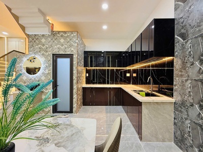 Bán nhà phố 2 lầu sân thượng   full nội thất   đường huỳnh tấn phát, nhà bè 1