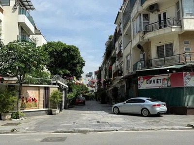 Bán liền kề kđt văn phú, hà đông 70mx4 tầng, ô tô tránh, full nội thất đẹp ở ngay 19.5 tỷ. 1