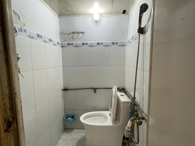 121.  nhà hẻm 186 tân hòa đông, p14, q6   2tỷ350 3
