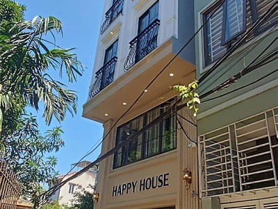 Bán tòa căn hộ dịch vụ dòng tiền 130tr/tháng phú thượng 103 m 7 tầng thang máy oto đâu,.chào:23.9 tỷ 0