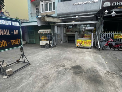 Quận 7   chốt nhanh , cho thuê mb vỉa hè 50 m2   5m x 10m   bao đẹp , đối diện cc cao cấp him lam, 2