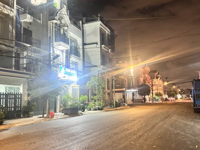 Nhà mặt phố huỳnh thị đồng, nhà bè: 52m2, 4 tầng, 4pn, giá chỉ 7.3 tỷ, 4