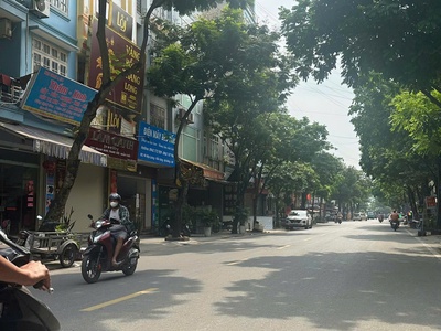 Bán liền kề khu đấu giá mậu lương 63mx 4 tầng phân lô, ô tô vừa ở vừa kinh doanh 15.9 tỷ. 1