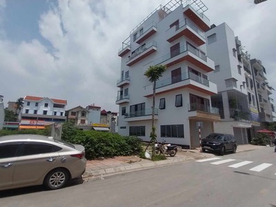 Đất Phân Lô Tái Định Cư Ngọc Thụy, Long Biên, 80m2, MT5.6m, Vỉa Hè, Kinh Doanh, Ô tô Tránh 2