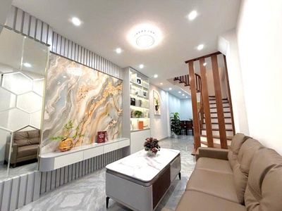 Bán nhà Đại Cát, Bắc Từ Liêm, ô tô đậu cửa, 10m ra phố, full nội thất, 38m2 4 tầng chỉ 6 tỷ 3