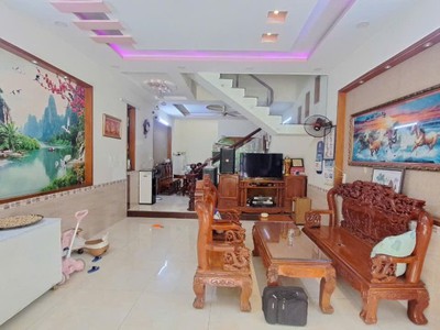 Mặt tiền kinh doanh khu trung tâm hành chính dĩ an   4 tầng   hoàn công   chỉ 9.8 tỷ 4