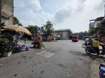 Bán đất nguyễn sơn lô góc 78m mặt tiền 4,5m oto ngủ trong đất ngõ thông xây ở, đầu tư hết ý. lh 1