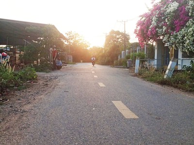    chuyển nhượng nhanh đất mặt tiền đường nhựa   huyện trảng bom   thổ cư toàn bộ, sổ riêng  0