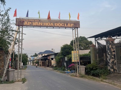    chuyển nhượng nhanh đất mặt tiền đường nhựa   huyện trảng bom   thổ cư toàn bộ, sổ riêng  2