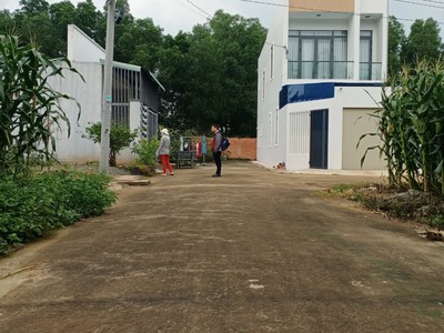 Chủ gửi 105m2 đất ở gần nguyễn hoàng, xã trảng bom, 900 tr 1