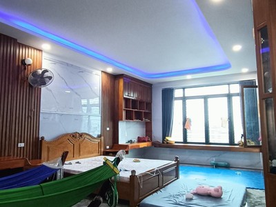 Ngộp bank   5 tầng   mặt tiền kdc việt sing   ngang 5m dài 30m 2