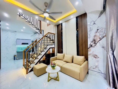 Nhà mới 2 tầng sàn 42m2, vuông   quang trung qv 2