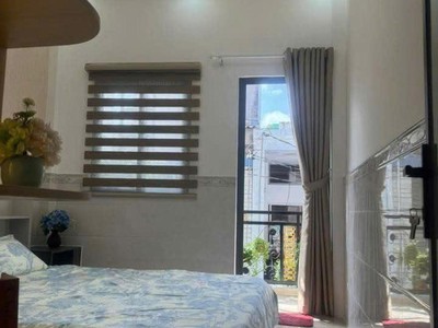 Nhà 2 tầng sàn 58m2, vuông   quang trung qv 2