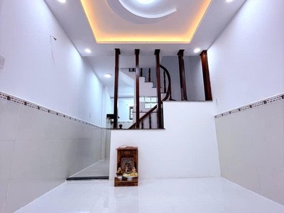 Nhà 2 tầng sàn 40m2, vuông   nguyễn văn khối qv 1