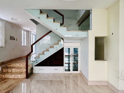Bán nhà mặt phố 5 tầng ngang 7.2m đường cộng hòa, p. tân thành 1