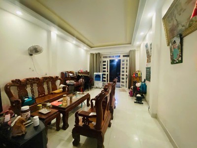 Nhà 1 trệt 1 lầu, 111m2 đường số 6 long bình, 6 tỷ nhỉnh 3