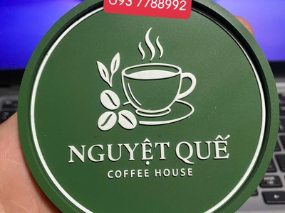 Làm đế lót ly bằng vải nỉ, đế lót ly nhựa cao cấp, đế lót ly giấy in Đế lót ly tại xưởng 1