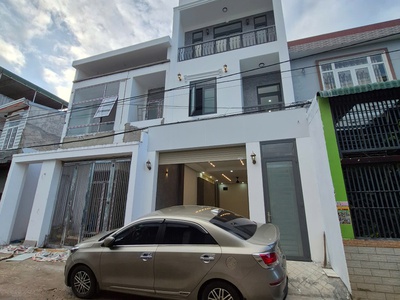 Nhà mặt tiền nayder trung tâm bmt đăk lăk thông tứ hướng amajhao đinh núp 4 tỷ 5  có nội thất cơ 0