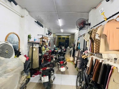 Bán nhà mặt phố cô nhué   đang kinh doanh 60 m 4 tầng .sổ đỏ phân lô ,.chào:14,5 tỷ 1