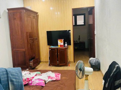 . Nhà 2,5 tầng Hoàng Quý - Lê chân 3