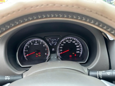 Bán  NISSAN SUNNY xv premium bản cao cấp nhất 2