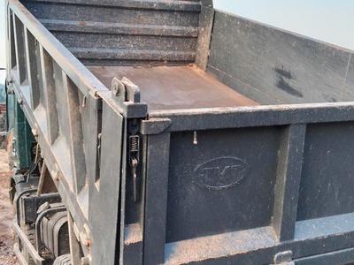 Chính chủ cần bán xe SINOTRUK 2 cầu sx 2020 đăng ký 2021 4