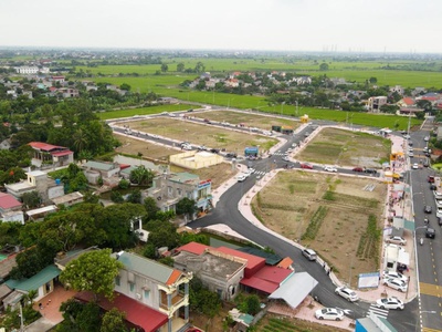 Bán lô góc mặt ngoài trục chính khu kdc quỳnh mỹ 2