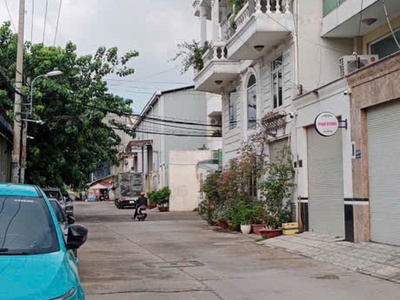 Bán nhà mặt tiền trần bá giao 111m2 nở hậu 6.3m view góc tương lai tiện xây mới 8.99 tỷ. 0