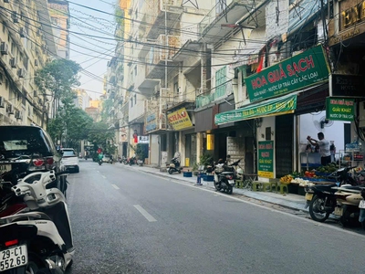 Vip, khách sạn  mp bùi thị xuân 13t 120m2 30p  dòng tiền 300tr/tháng, chỉ 82 tỷ 0