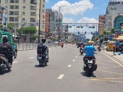 Chdv hxh 1 trục dương quảng hàm 138m2 ngang 4.6m 5 lầu 16pn khép kín tn 720tr 16.5 tỷ 1