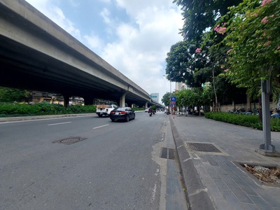 Nhà mặt phố khuất duy tiến - thanh xuân, lô góc 2 thoáng, vỉa hè rộng, làm tòa vp, kinh doanh đỉnh 1