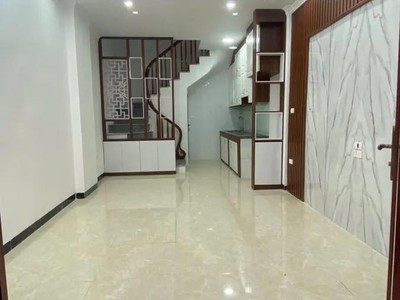 Quá rẻ bán nhà nguyễn văn linh 30m2. 5 tầng, ô tô đỗ cạnh nhà, an sinh đỉnh cao 5.7 tỷ 2