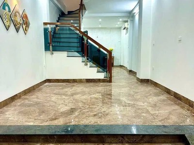 Hơn 11tỷ - nhà mặt ngõ kinh doanh - quận thanh xuân   vị trí trung tâm   ô tô tránh 1