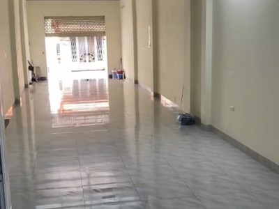 Cho thuê nhà ngõ ô tô vĩnh hưng, 86m2 x 1.5 tầng, 2 ngủ, 10 triệu 1