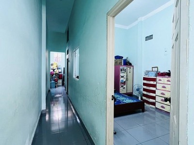 Bán gấp nhà quang trung giá sốc dien tich khung 2
