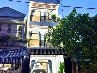 Mặt tiền gò vấp- 4pn- nhà mới- ở ngay 1