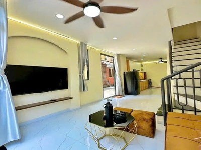 Bán nhà quận 3 , trần văn đang , sổ vuông 3.3 x 8.5 m , giá 4.88 tỷ 0