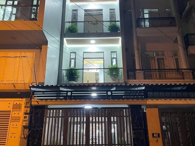 Nhà mặt tiền kinh doanh, 3 lầu, xe hơi ngủ trong nhà, nội thất đẹp 0