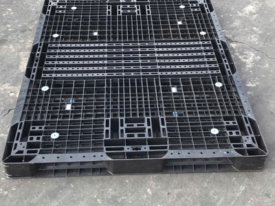 Thanh lý Pallet Nhựa Hai Mặt - Hàng Tốt, Giá Rẻ 1